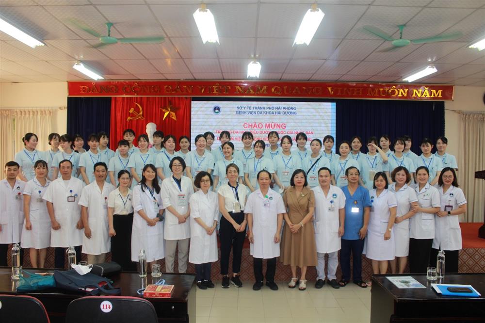 Bệnh viện Đa khoa Hải Dương đón tiếp Đoàn Trường Đại học Điều dưỡng Quốc gia Nhật Bản đến thăm và làm việc